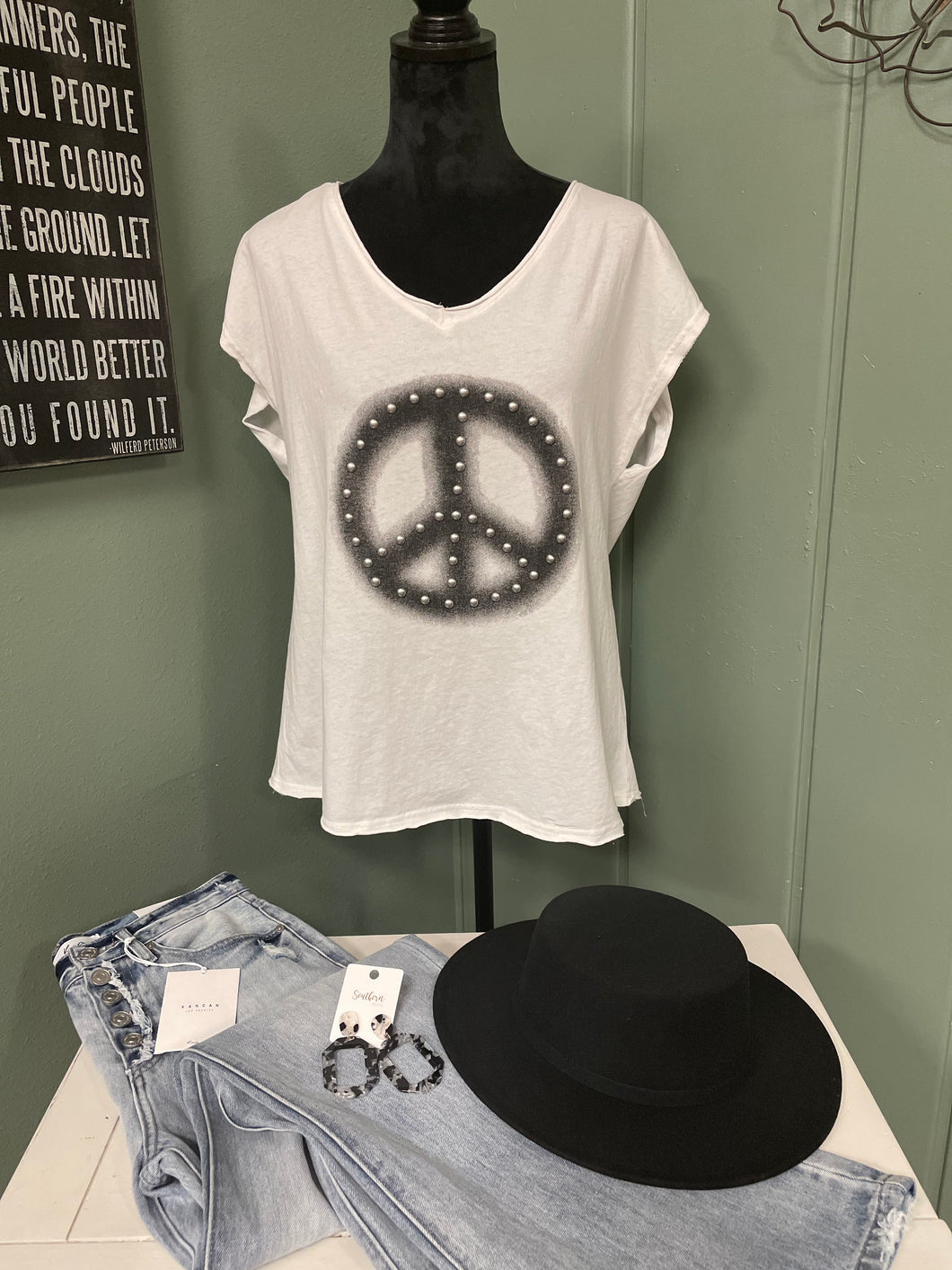 Clearance * POL Short Sleeve Peace Sign Top in white or charcoal